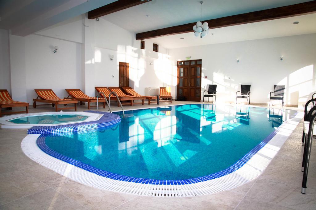 Hotel Esprit Brassó Kültér fotó
