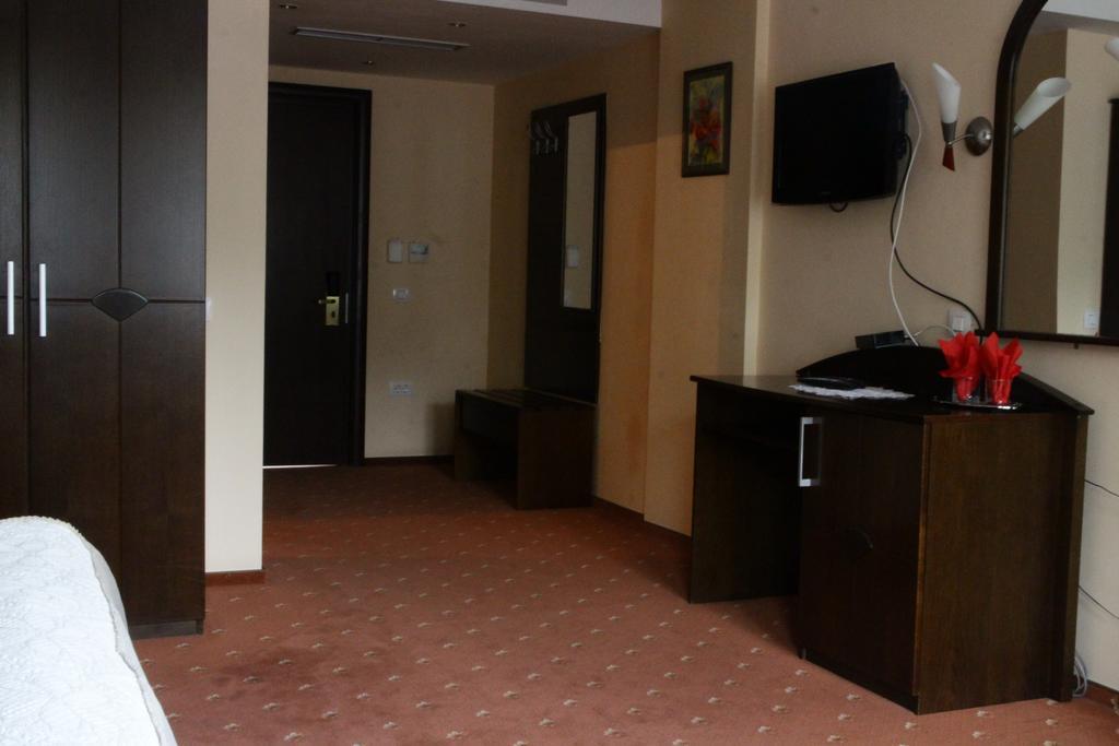 Hotel Esprit Brassó Kültér fotó
